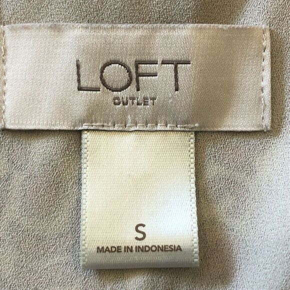 Loft Coral Beige Sleeveless Layered Keyhole Neck Top - Picture 4 of 6